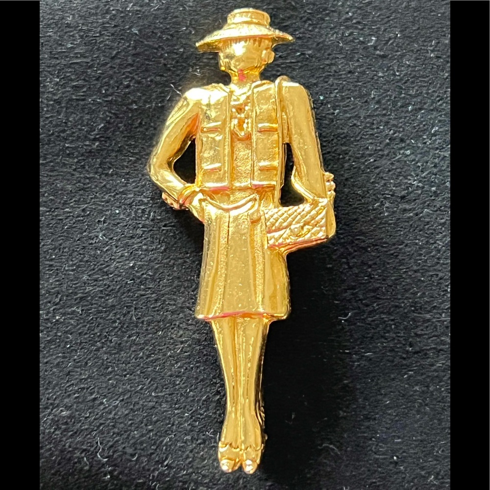 Chanel Vintage Lady Coco Pin Brooch Gold Plated
